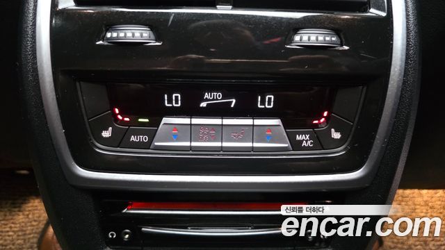 BMW X7 2022 — photo 35