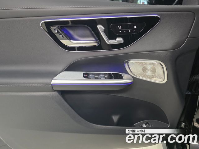 Mercedes-Benz GLC-Class 2026 — photo 17