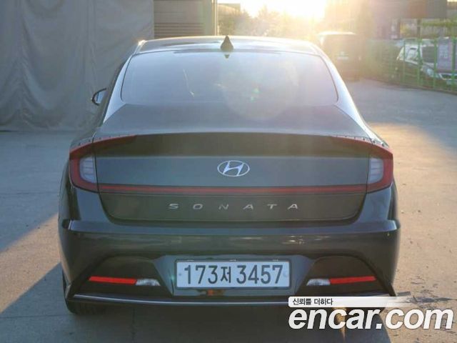 Hyundai Sonata 2022 — photo 4