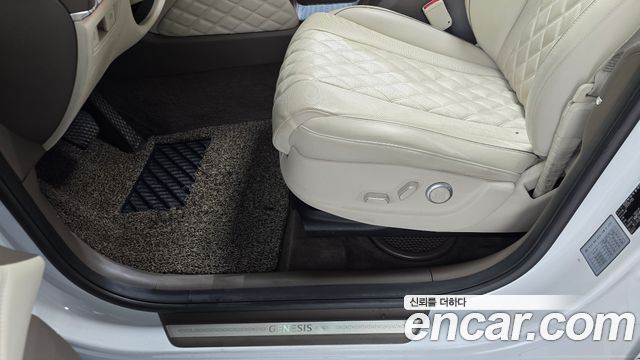 Genesis GV80 2020 — photo 30