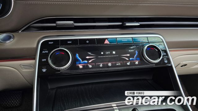 Genesis GV80 2020 — photo 33
