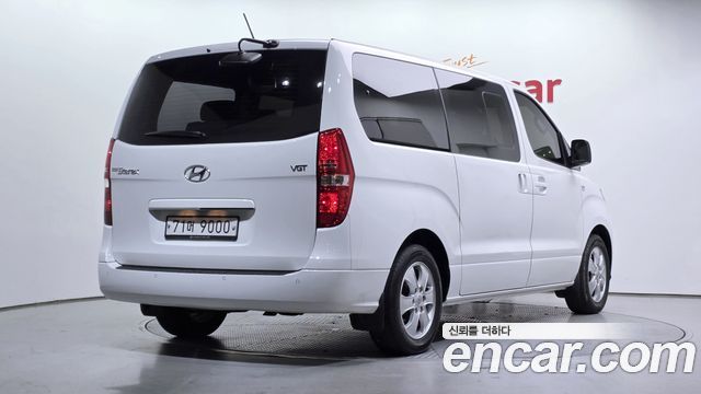 Hyundai Starex 2020 — photo 2