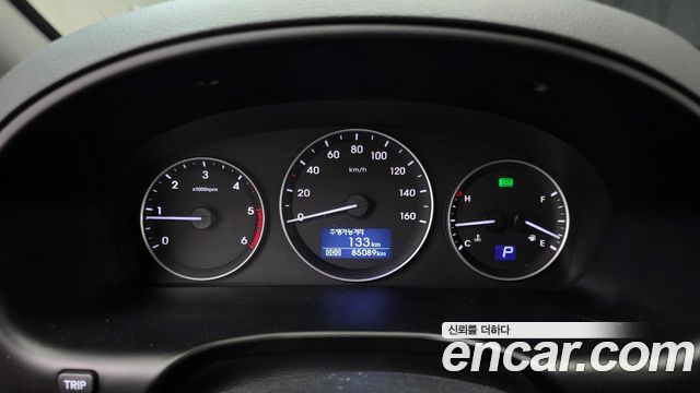 Hyundai Starex 2020 — photo 8