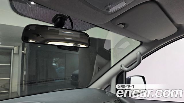 Hyundai Starex 2020 — photo 19