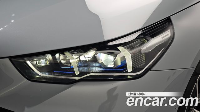 BMW 5-Series 2025 — photo 8