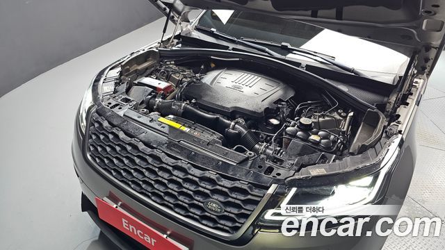 Land Rover Range Rover Velar 2019 — photo 6
