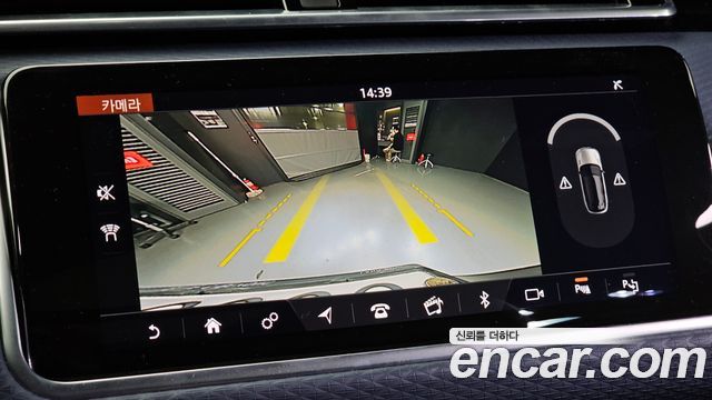 Land Rover Range Rover Velar 2019 — photo 15