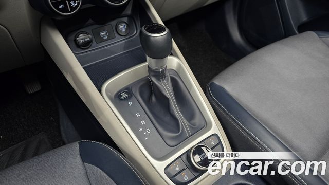 Hyundai Venue 2020 — photo 12
