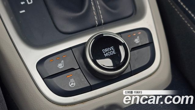 Hyundai Venue 2020 — photo 25