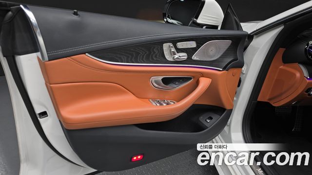 Mercedes-Benz CLS-Class 2023 — photo 14