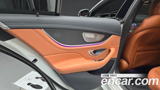Mercedes-Benz CLS-Class 2023 — photo 15