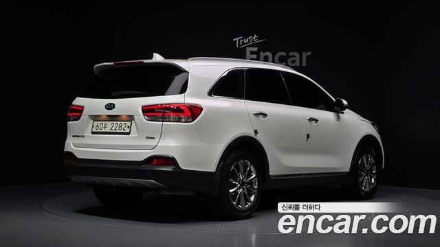 Kia Sorento 2017 — photo 2