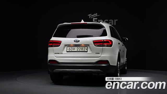 Kia Sorento 2017 — photo 4