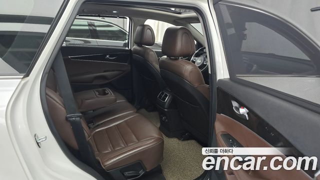 Kia Sorento 2017 — photo 11