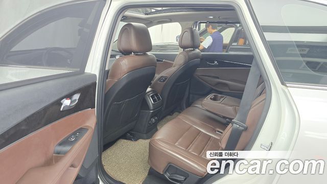 Kia Sorento 2017 — photo 12