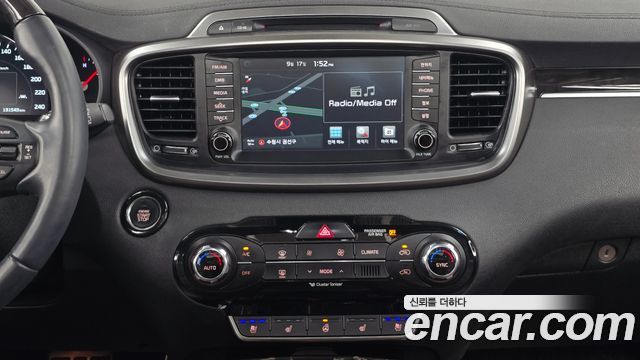 Kia Sorento 2017 — photo 15