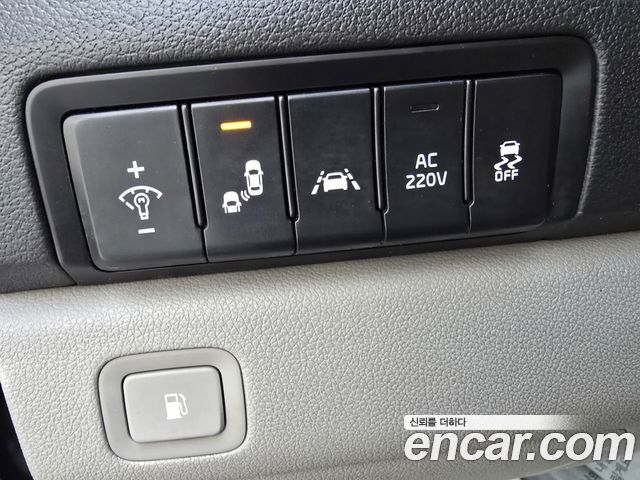 Kia Canival 2019 — photo 16