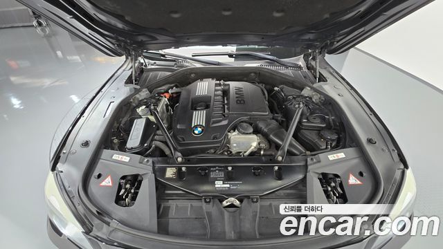 BMW 7-Series 2012 — photo 6