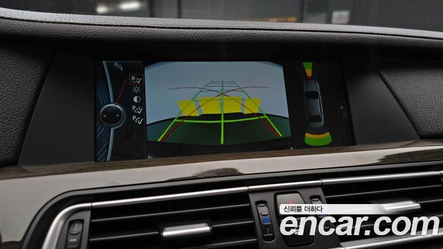 BMW 7-Series 2012 — photo 20