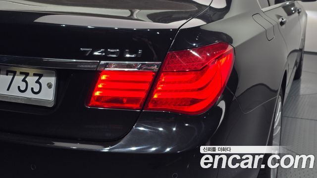 BMW 7-Series 2012 — photo 9