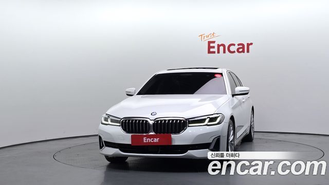 BMW 5-Series 2021 — photo 3