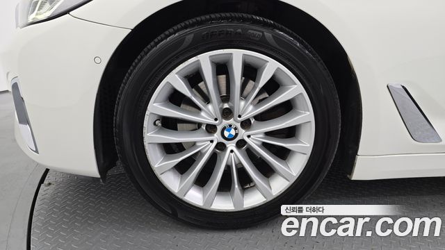 BMW 5-Series 2021 — photo 5