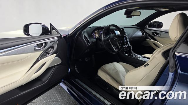 Infiniti Q60 2019 — photo 10