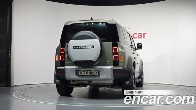 Land Rover Defender 2020 — photo 4