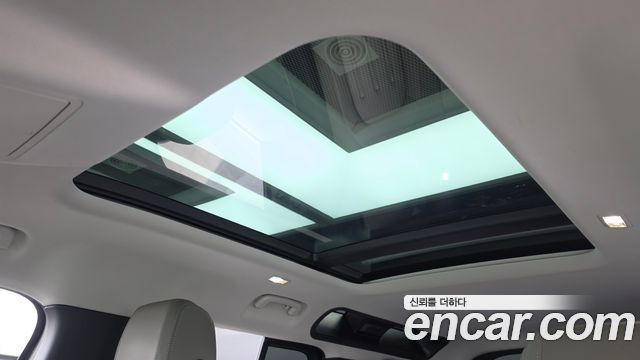 Land Rover Defender 2020 — photo 24