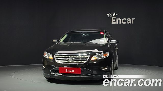Ford Taurus 2011 — photo 3