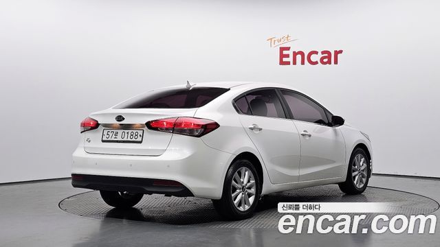Kia K3 2016 — photo 2