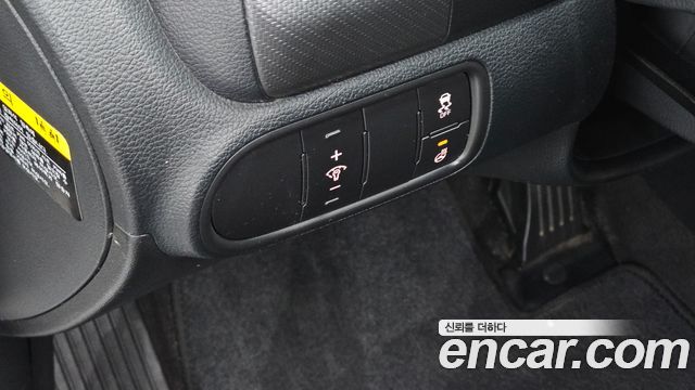 Kia K3 2016 — photo 16