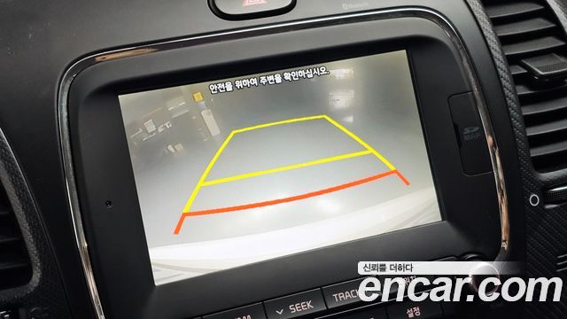 Kia K3 2016 — photo 19