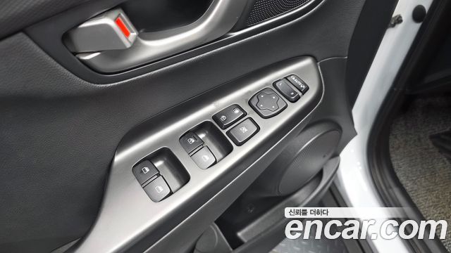 Hyundai Kona 2019 — photo 29