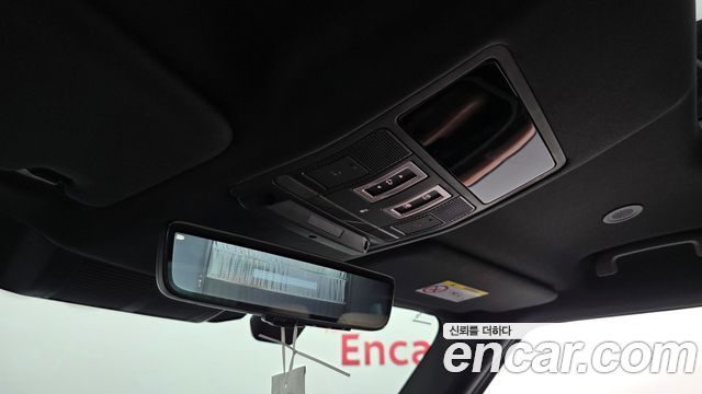 Land Rover Defender 2025 — photo 31