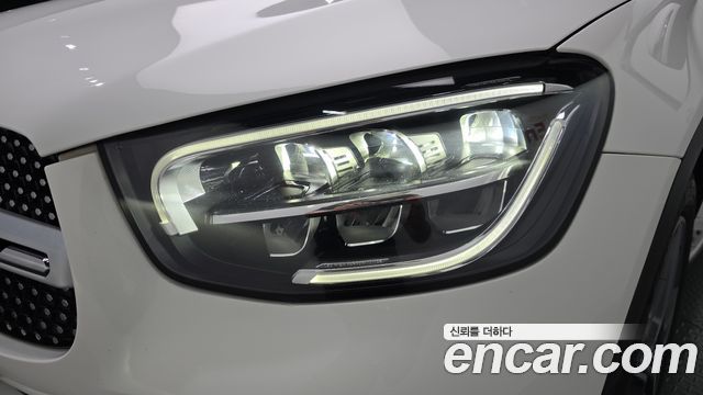 Mercedes-Benz GLC-Class 2023 — photo 8
