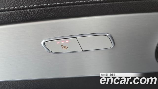 Mercedes-Benz GLC-Class 2023 — photo 28