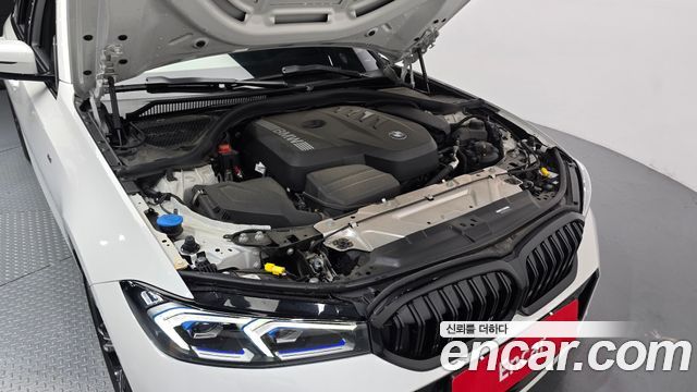 BMW 3-Series 2025 — photo 6