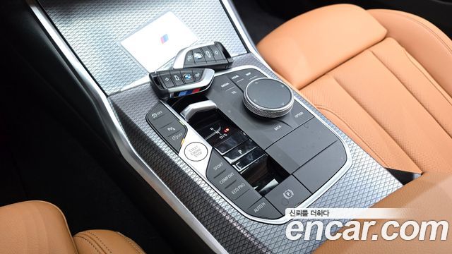 BMW 3-Series 2025 — photo 9
