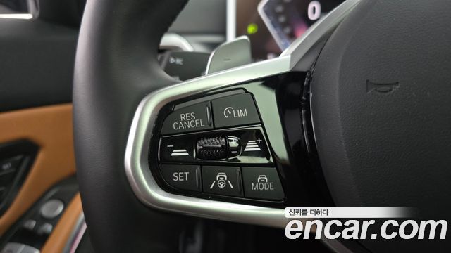 BMW 3-Series 2025 — photo 16