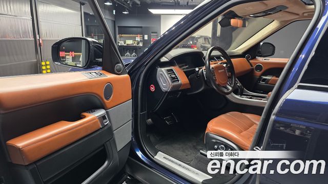 Land Rover Range Rover Sport 2017 — photo 13