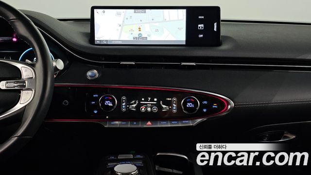 Genesis GV70 2021 — photo 14