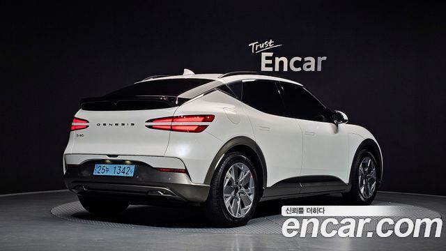Genesis GV60 2023 — photo 2