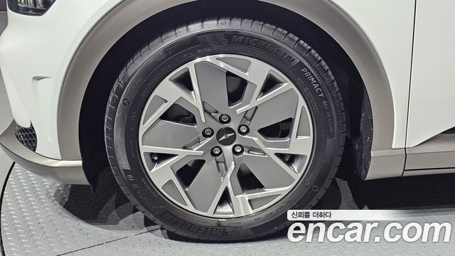 Genesis GV60 2023 — photo 5