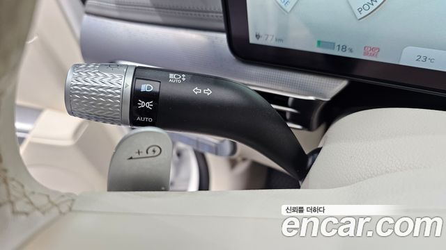 Genesis GV60 2023 — photo 24