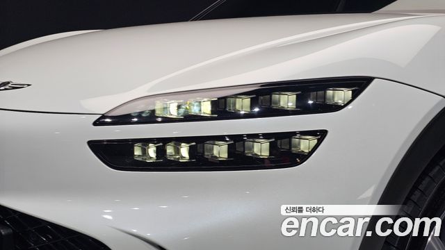 Genesis GV60 2023 — photo 8