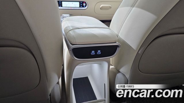 Genesis GV60 2023 — photo 30