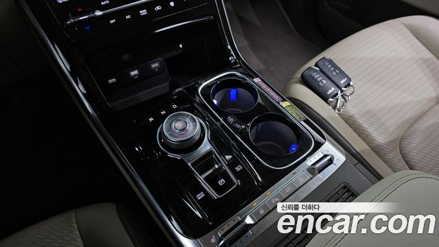 Kia Canival 2022 — photo 12