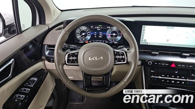 Kia Canival 2022 — photo 19