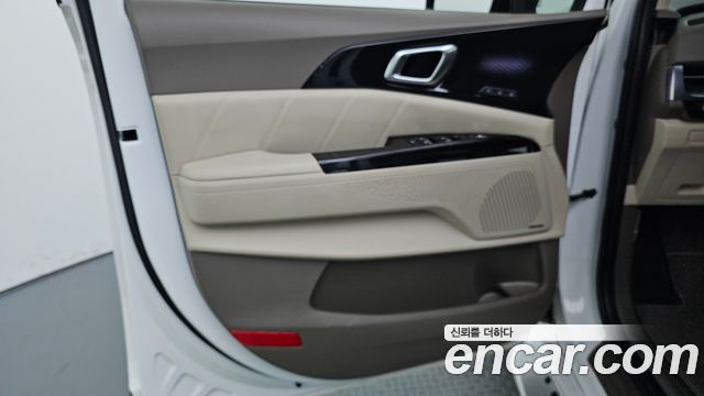 Kia Canival 2022 — photo 14